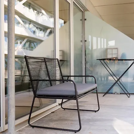 Appartement Lys 3 Vaerelses Med 26 M2 Sydvendt Altan