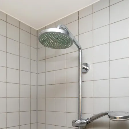 Lejlighed Lys 3 Vaerelses Med 26 M2 Sydvendt Altan Århus